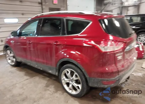 2015 Ford Escape Titanium z USA, uszkodzony, nr VIN 1FMCU9JX0FUC02187